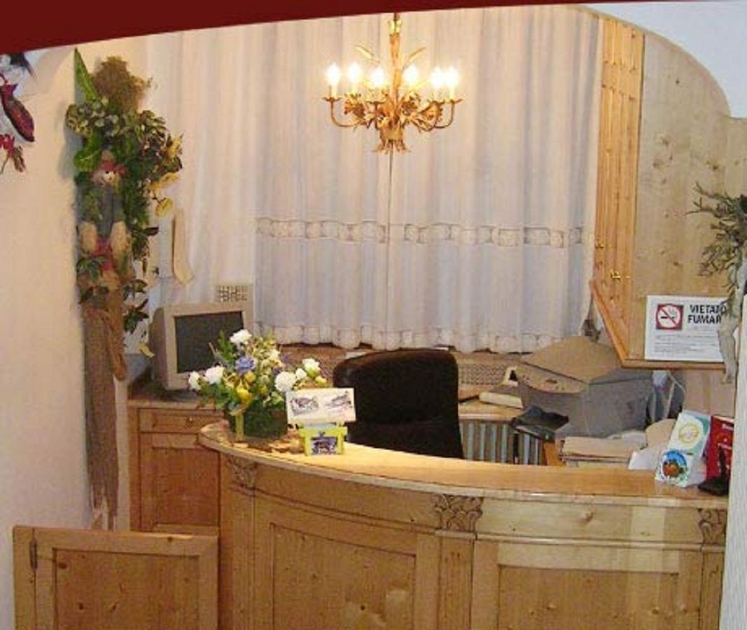 Hotel Garni Royal Arraba Exterior foto
