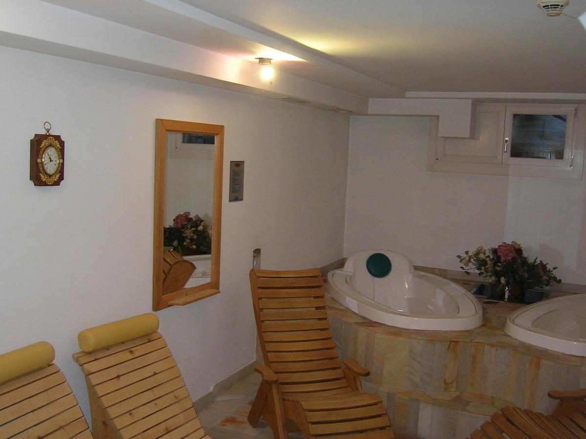 Hotel Garni Royal Arraba Exterior foto