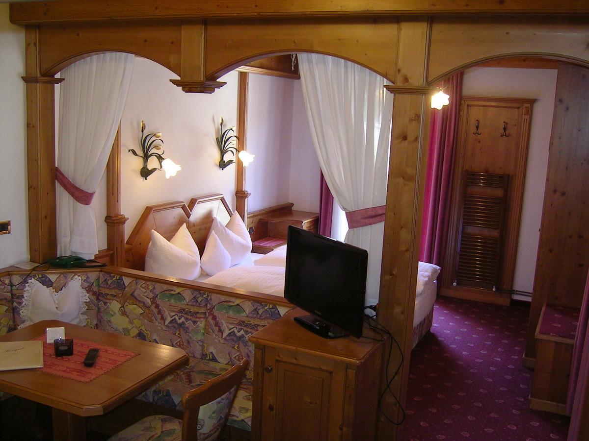 Hotel Garni Royal Arraba Exterior foto