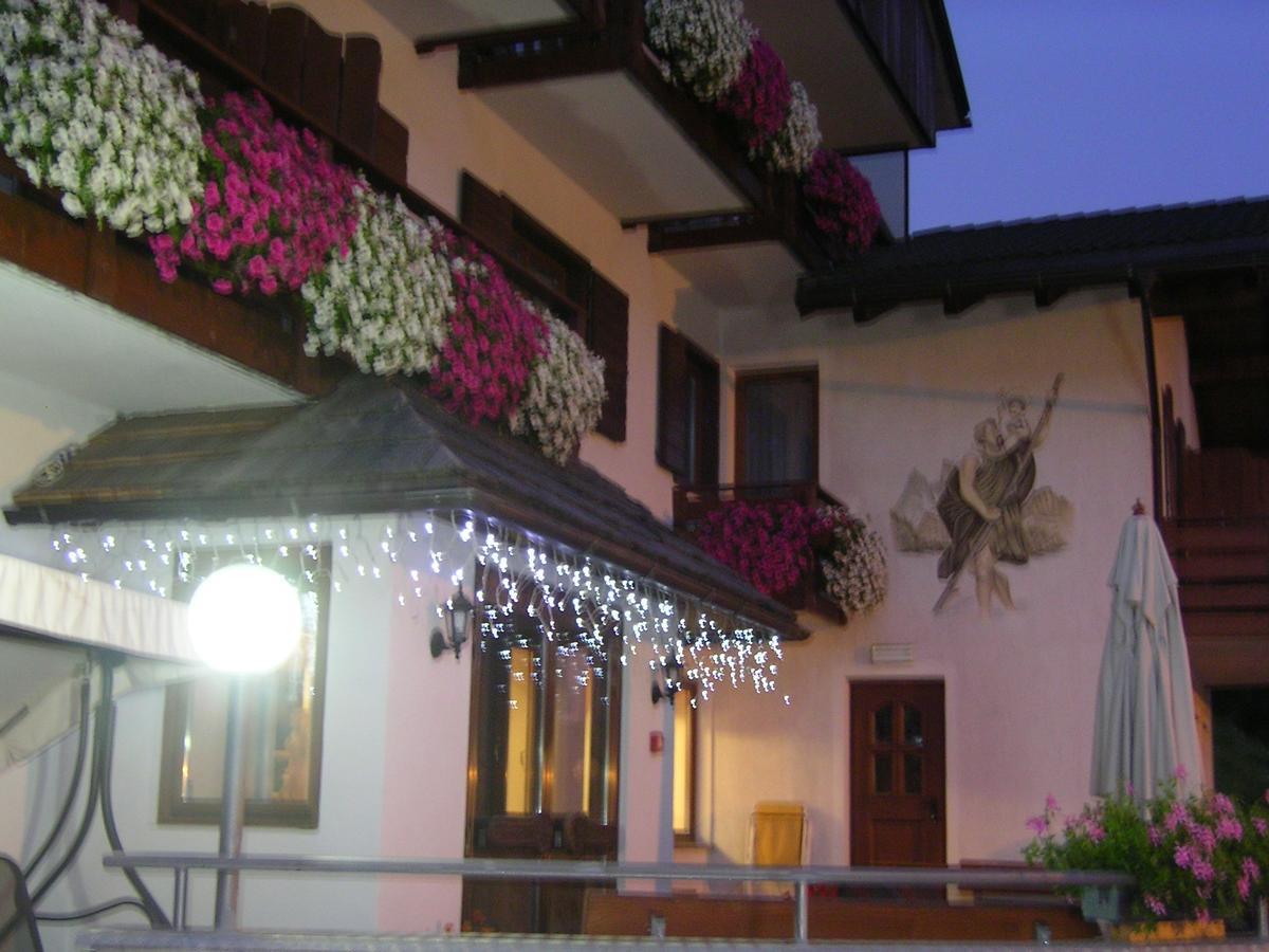 Hotel Garni Royal Arraba Exterior foto